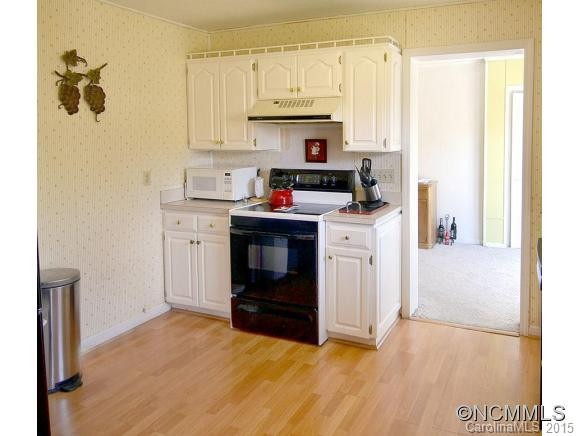 252 Westwood Chateau - Photo 11