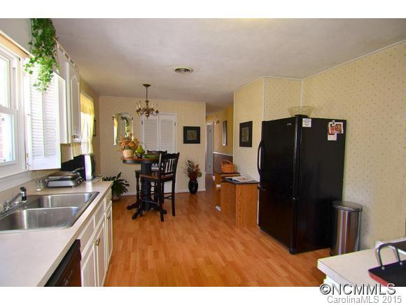 252 Westwood Chateau - Photo 12