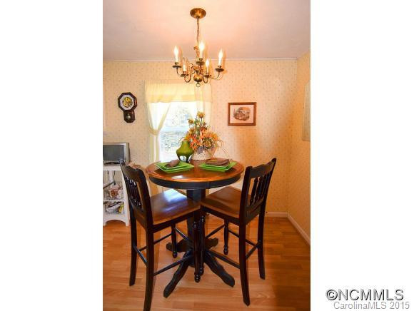 252 Westwood Chateau - Photo 13