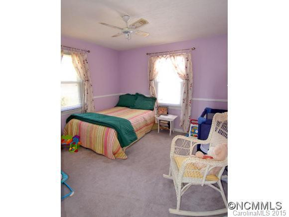 252 Westwood Chateau - Photo 16