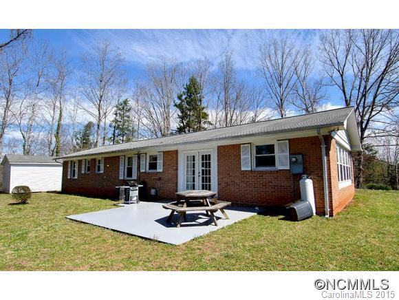 252 Westwood Chateau - Photo 3