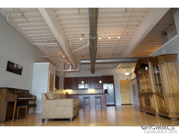 12 S. Lexington Ave. #301 - Photo 4
