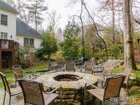 501 Pinchot Drive - Photo 2
