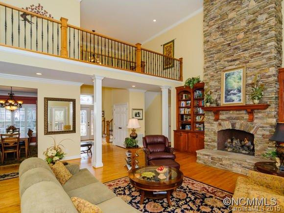 501 Pinchot Drive - Photo 3