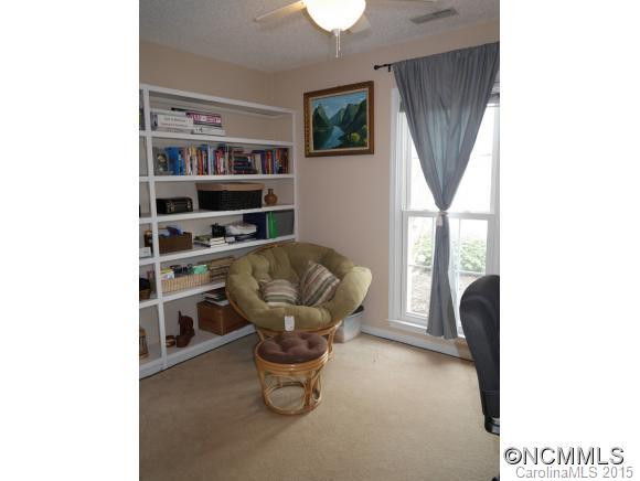 115 Hyacinth Lane - Photo 14
