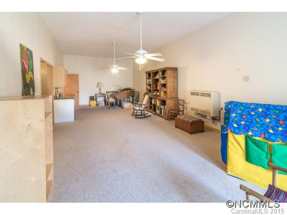 134 Hilltop Road - Photo 17