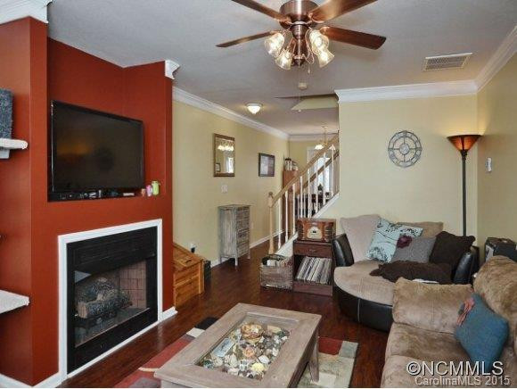 250 FARINGTON CIRCLE - Photo 4