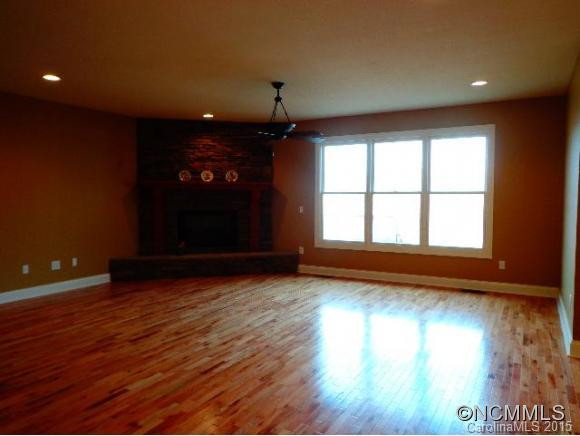 114 Lost Trail - Photo 4