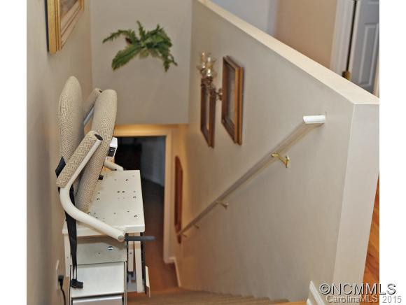 15 Yellowwood Road - Photo 15