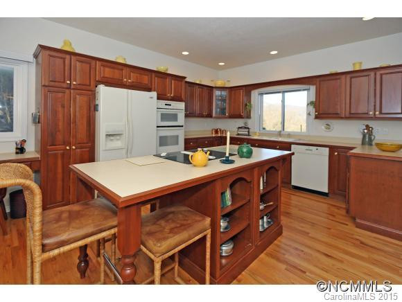 15 Yellowwood Road - Photo 4
