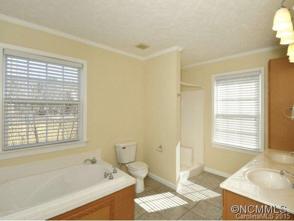 225 SPRINGFIELD MEADOW DRIVE - Photo 6