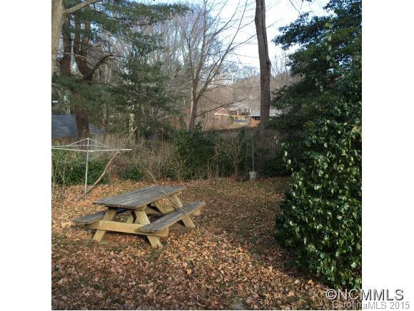 104 E Connally - Photo 4