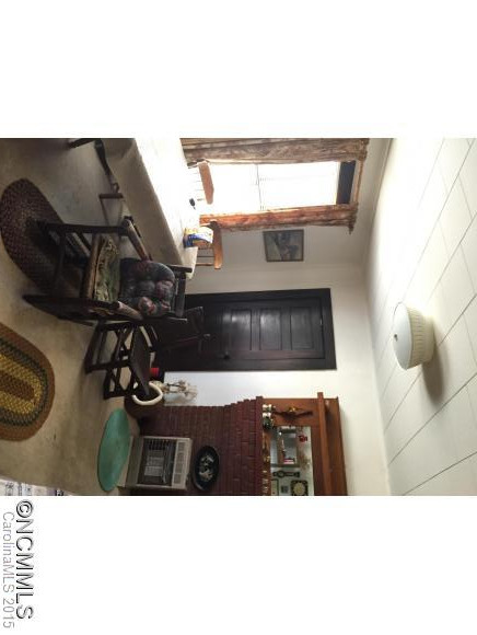 104 E Connally - Photo 5