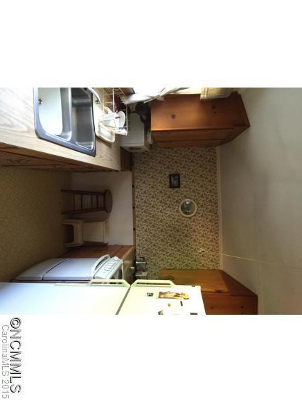 104 E Connally - Photo 6