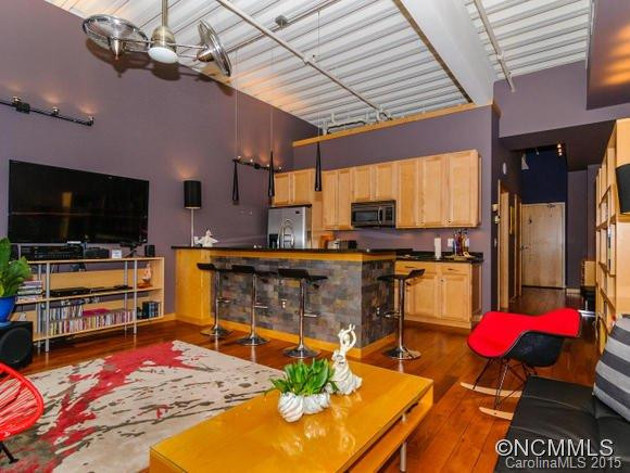 12 S. Lexington Ave, Unit 403 - Photo 2