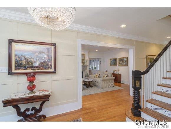 160 Kimberly Avenue - Photo 2