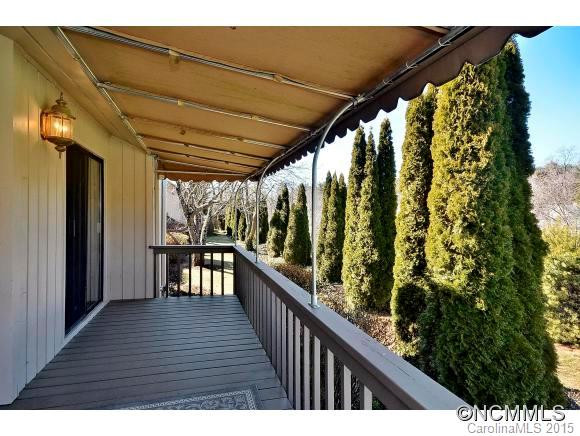 124 Deerlake Drive - Photo 14