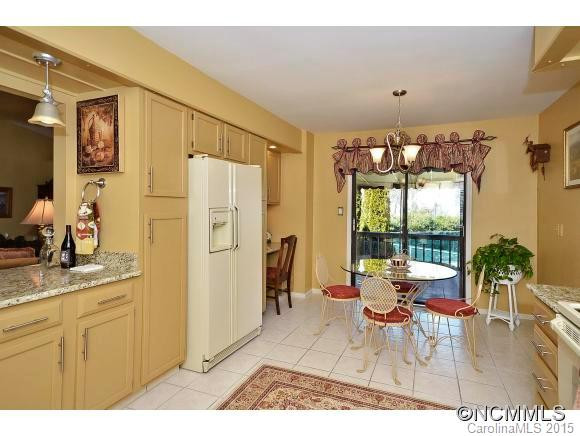 124 Deerlake Drive - Photo 8