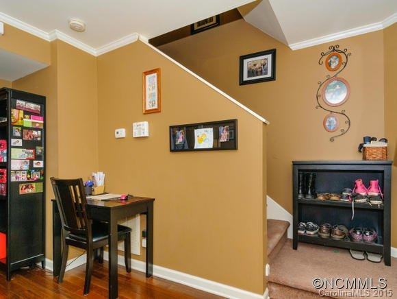 23 Hilldale Rd - Photo 4