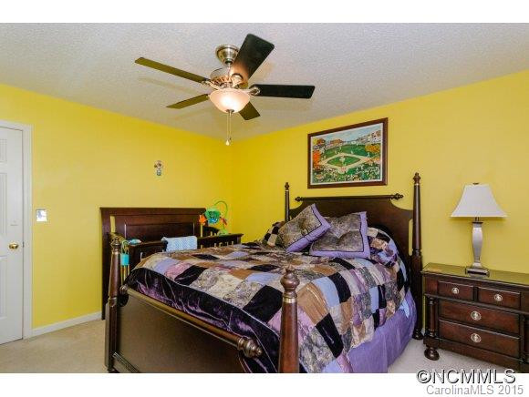 502 Winding Ivy Court - Photo 18