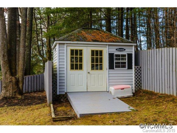502 Winding Ivy Court - Photo 24