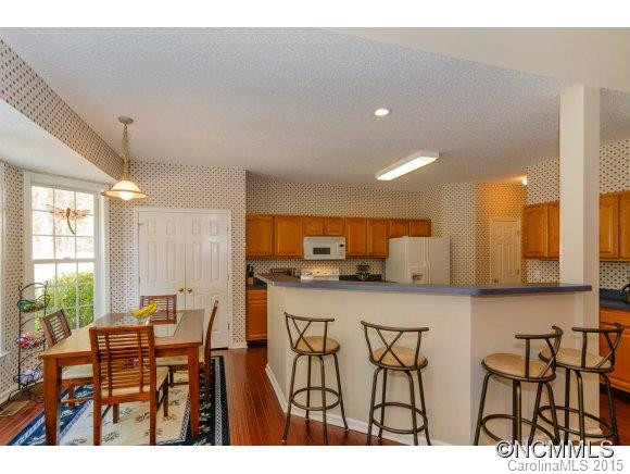 502 Winding Ivy Court - Photo 8