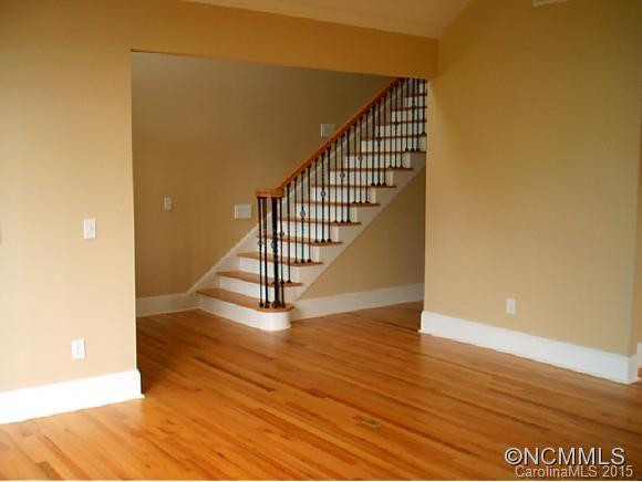 395 PENLAND ST. - Photo 3