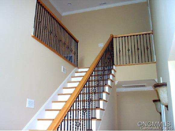 395 PENLAND ST. - Photo 9