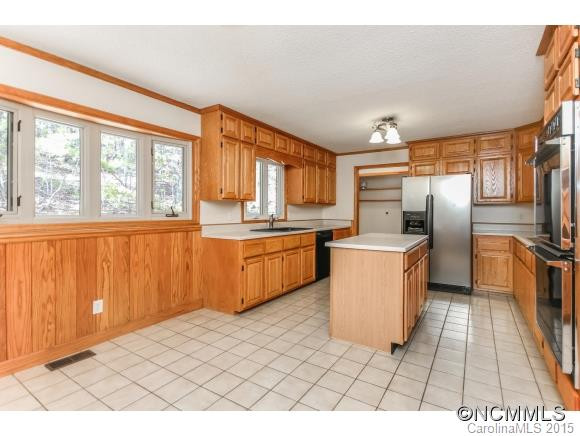 329 Dix Creek Rd #2 - Photo 4