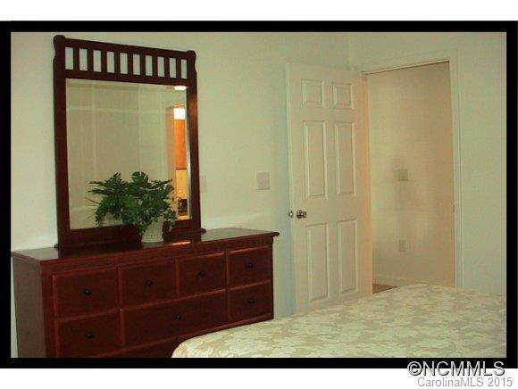 1000 Olde Eastwood Village BlvdA108 - Photo 6