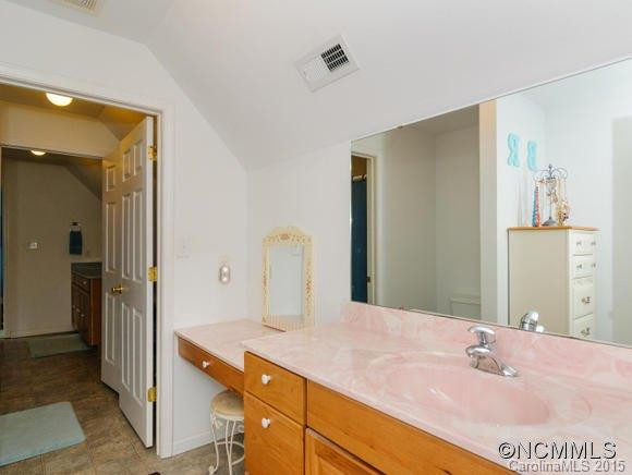 2072 EMMAS GROVE ROAD - Photo 15