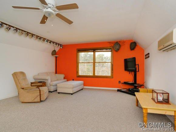 2072 EMMAS GROVE ROAD - Photo 16