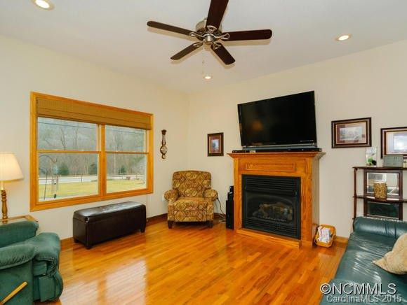 2072 EMMAS GROVE ROAD - Photo 6