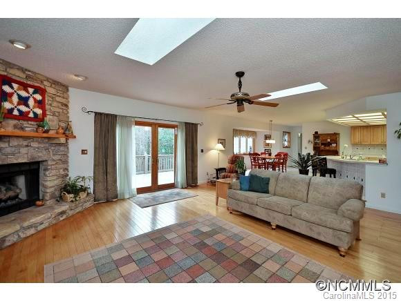 17 SWEETWATER OAKS DRIVE - Photo 3