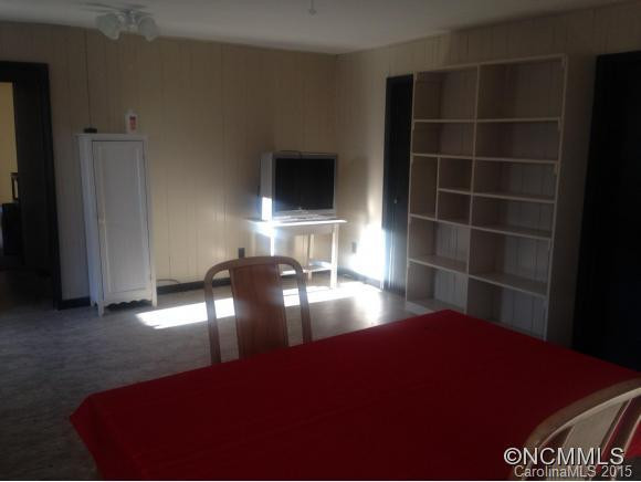 186 Jarrett Road - Photo 10