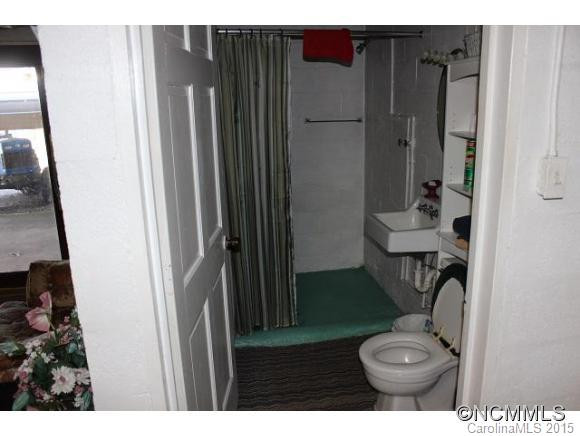 384 Dee Silvers Lane - Photo 11