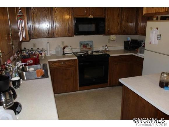 384 Dee Silvers Lane - Photo 5