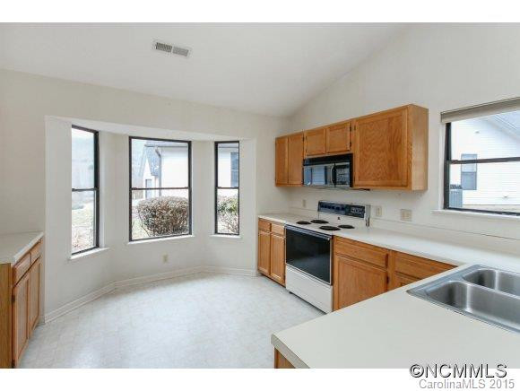 121 Cimarron Drive - Photo 6