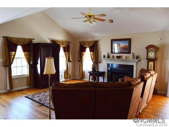 50 Sierra Dr - Photo 4
