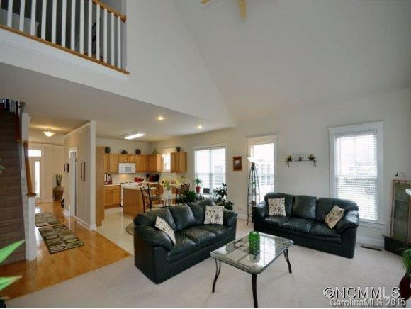 1329 Heathbrook Circle - Photo 4