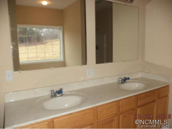 15 Eastwind Lane - Photo 4
