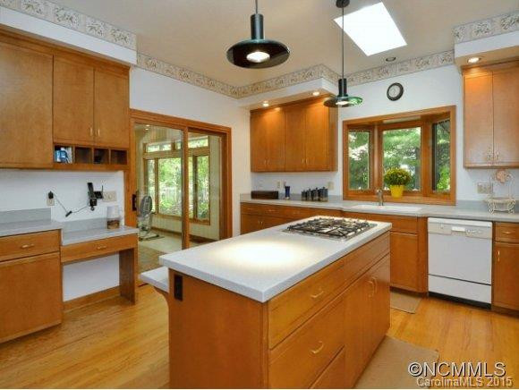 405 CLAREMONT DRIVE - Photo 4