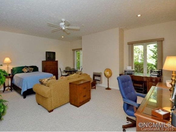 405 CLAREMONT DRIVE - Photo 9