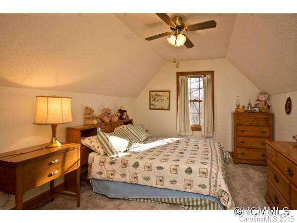 20 Shady Brook Ln - Photo 18