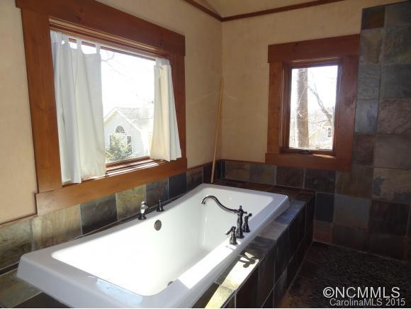 6 Williams Street - Photo 11