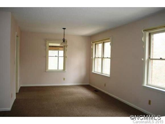172 Surry Lane - Photo 4
