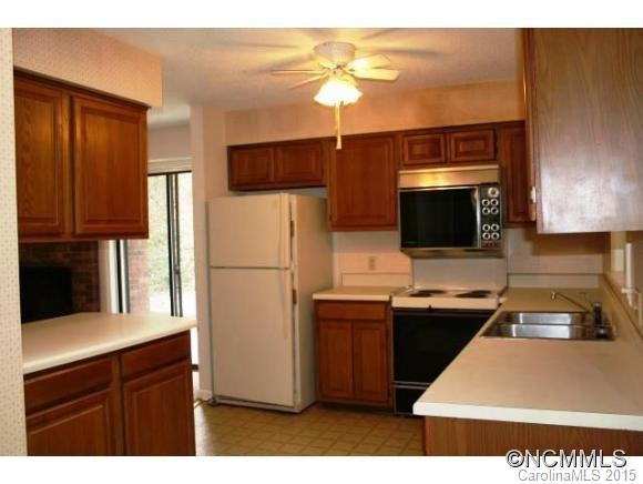 172 Surry Lane - Photo 5