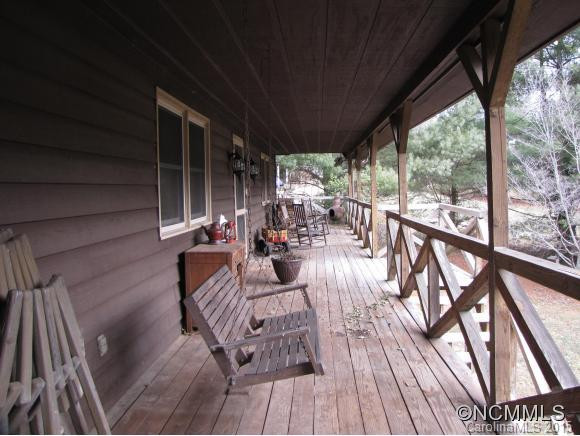 52 Meadowbrook Drive - Photo 2