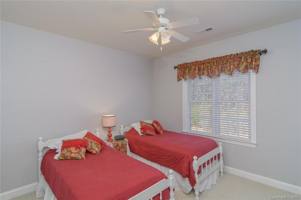 135 Schenck Parkway - Photo 14