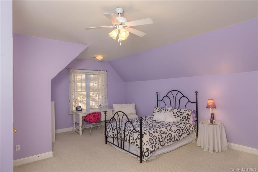 135 Schenck Parkway - Photo 15